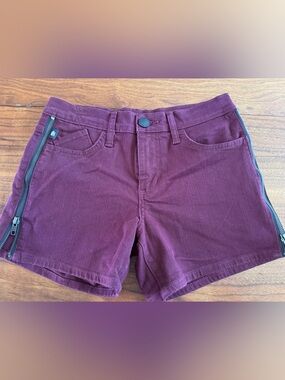 Rock and Republic Kimber Side Zip Shorts in Burgundy Great Condition Sexy Sz 2